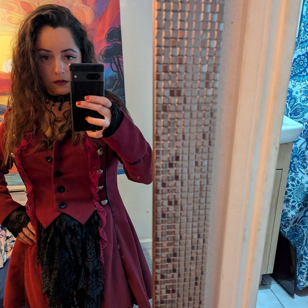 Meet your Posher, Julie